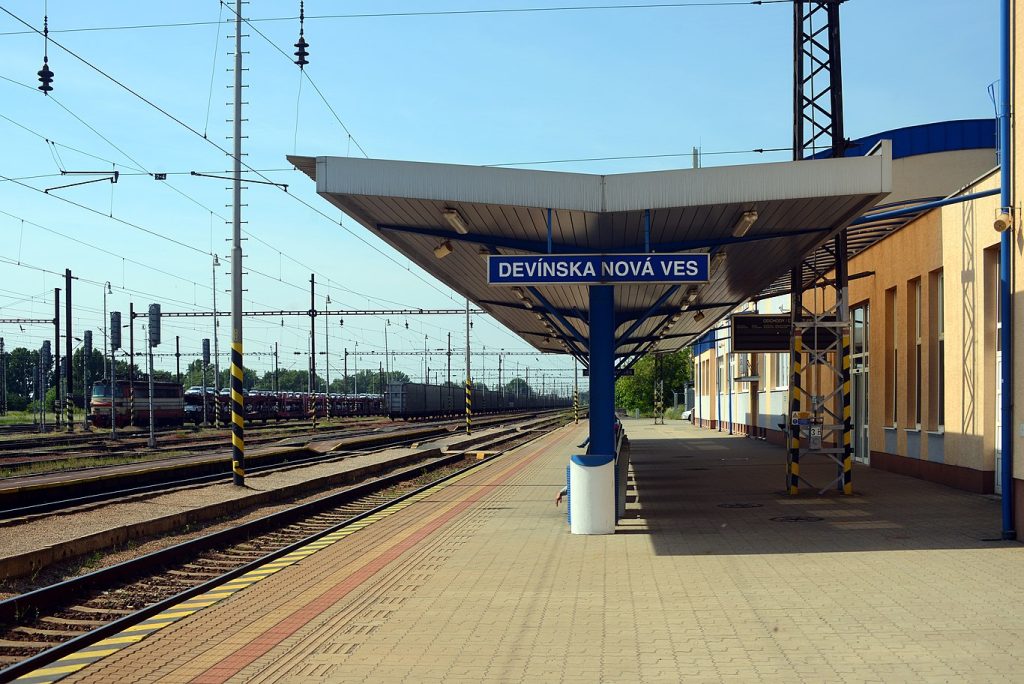 Devínska Nová Ves rail 