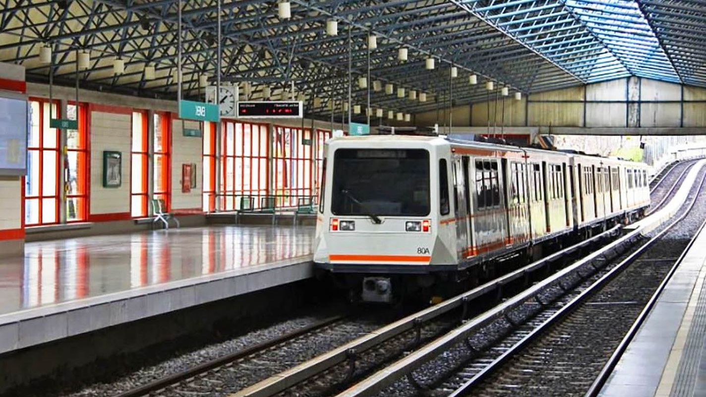 Dikimevi – Natoyolu metro line