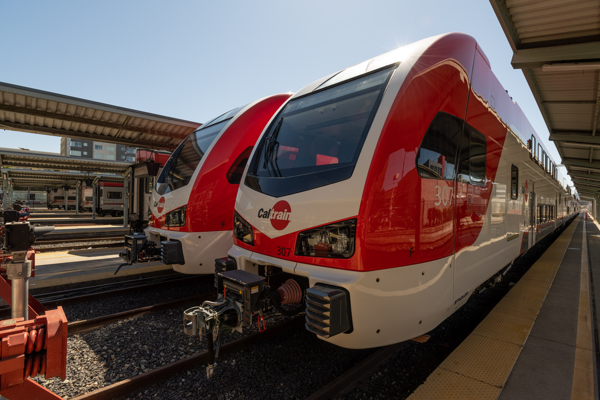 Caltrain to operate the new electric rolling stock in 2024