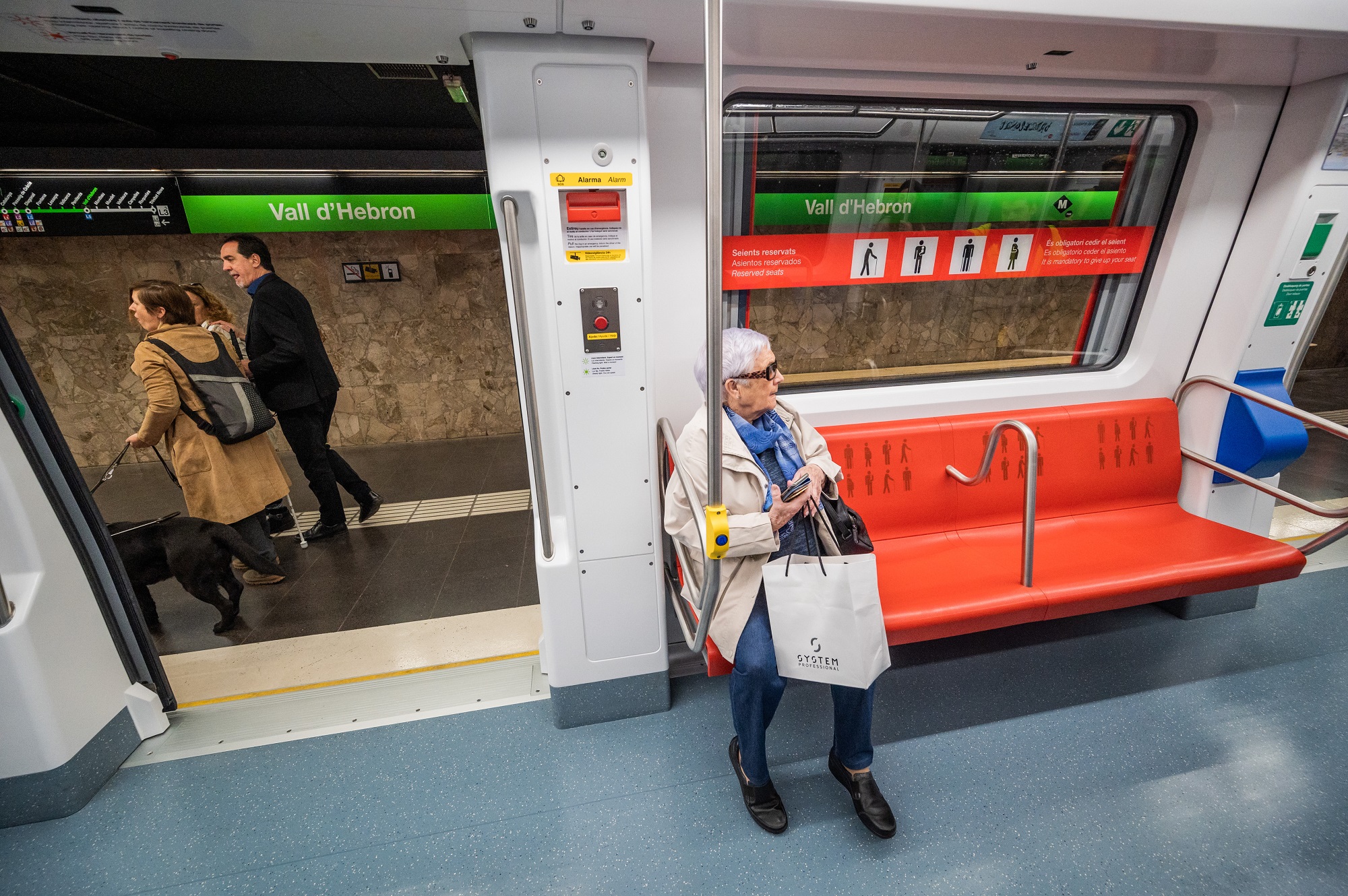 First new Barcelona metro train enters operation