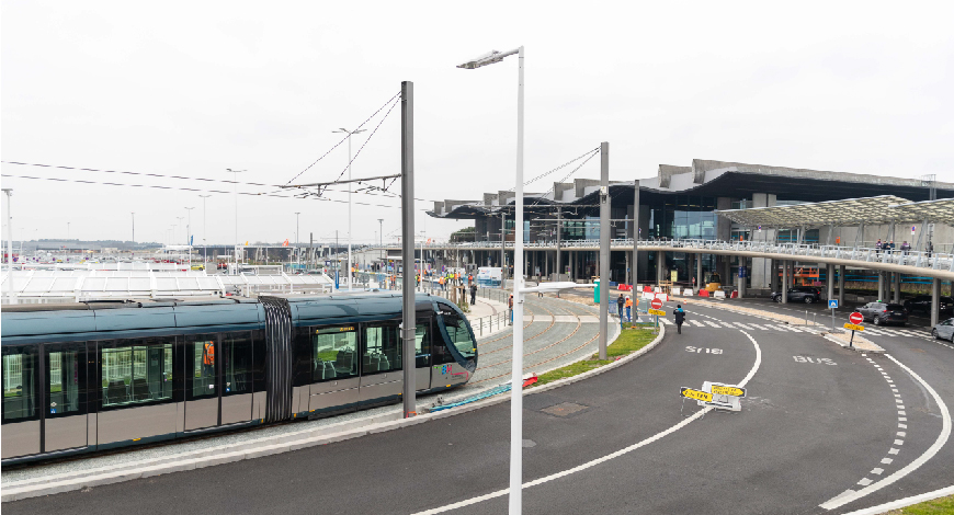 tram line to Bordeaux Mérignac Airport