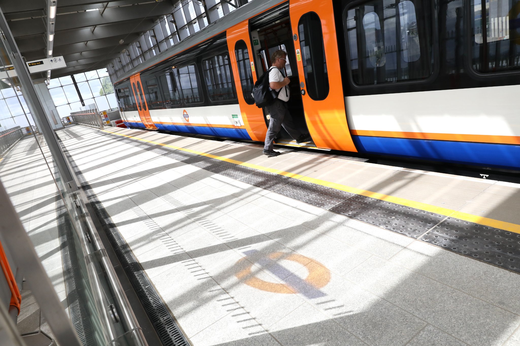 London Overground Concession Contract Extended