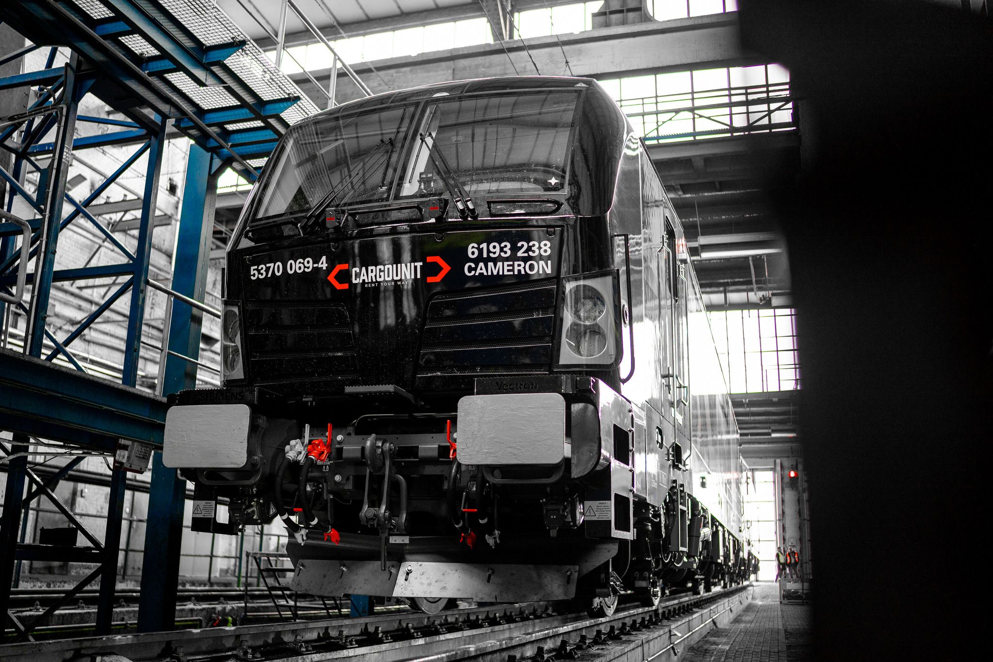 Cargounit to acquire 100 Siemens locomotives