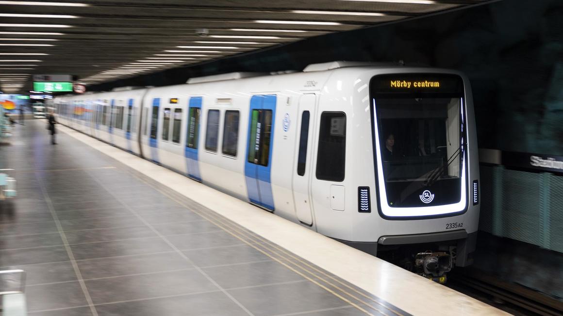 Alstom signs five-year digital support deal with SL
